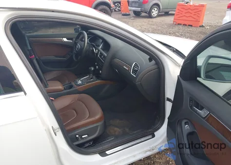 2013 Audi A4 2.0T Premium z USA, uszkodzony, nr VIN WAUFFAFLXDN049132